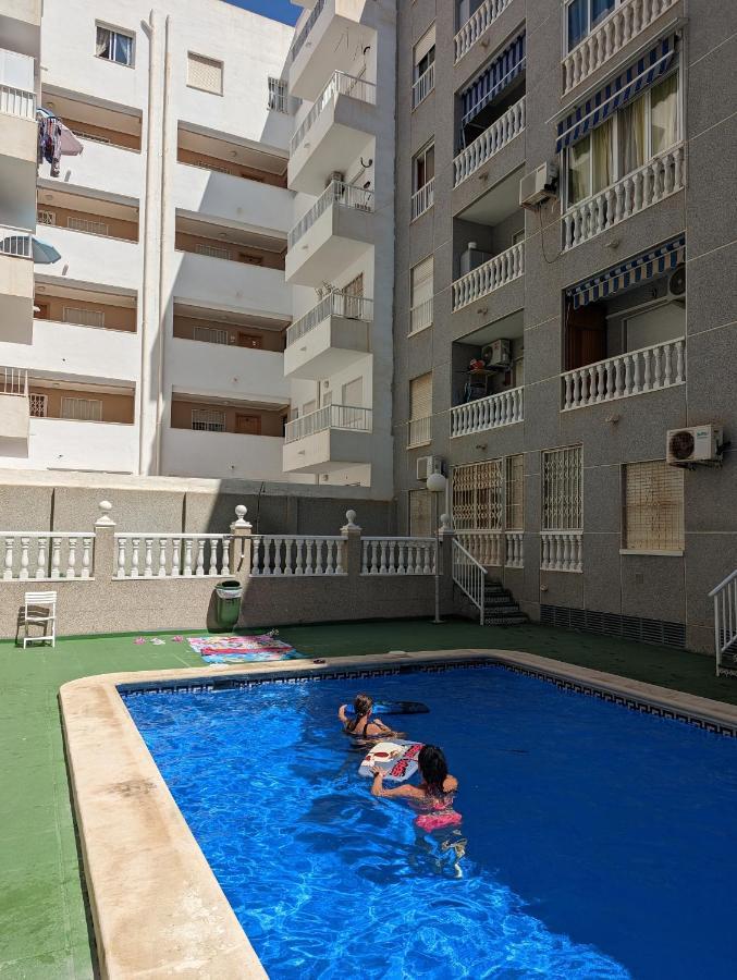 Apartamento Soleado Apartment Torrevieja Luaran gambar